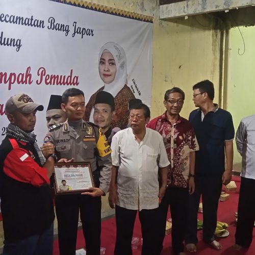 Bang Japar Kecamatan Pulogadung Jakarta Timur berikan Apresiasi Pada Babinsa Cipinang Aiptu Gunadi