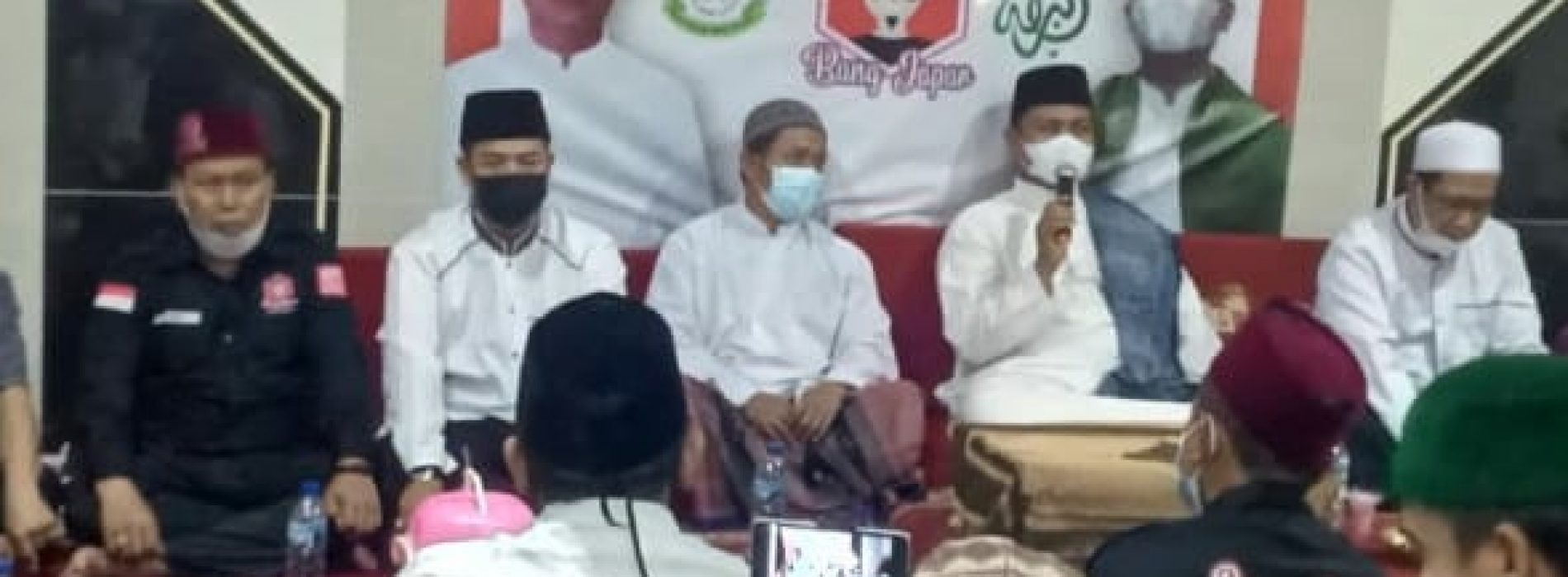 Bang Japar Komcam Kramat Jati Jaktim lakukan Doa untuk Negeri bersama MT. Gabungan Al Barkah, Syababun Assaadah dan Darul Furqan.