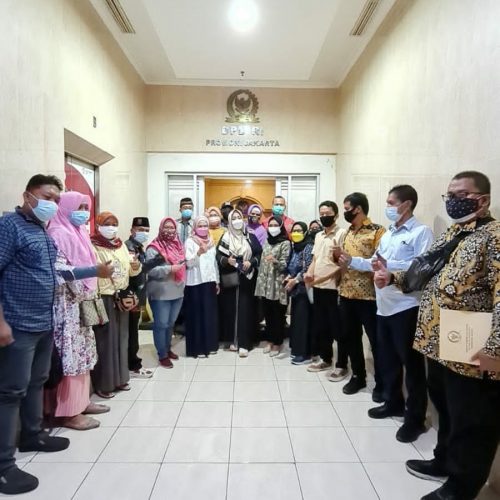 HUT DPD RI Ke-17, Selama 10 Bulan, Pelaku UMKM DKI Jakarta Dapat Tambahan Bantuan Stimulan Modal Sebesar 10 Juta/bulan dari Anggota DPD RI Fahira Idris.