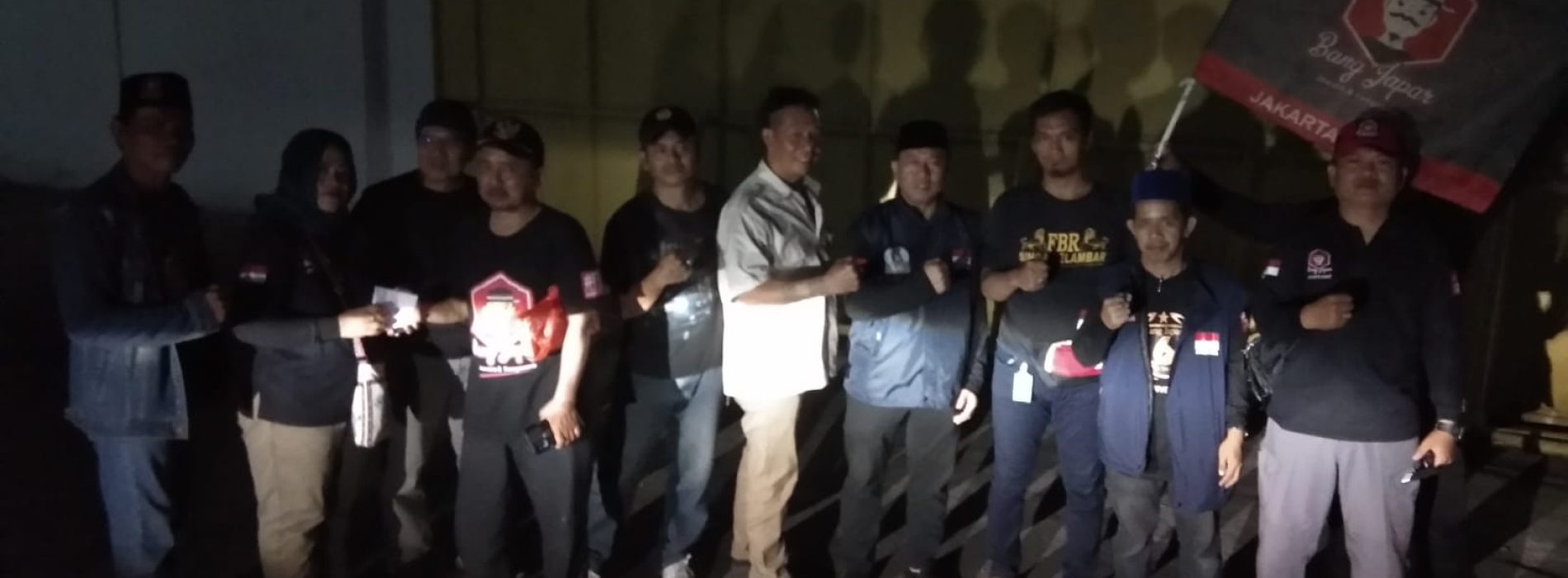 Bang Japar Serahkan Bantuan Korban Kebakaran di Kapuk Muara Penjaringan Jakarta Utara.