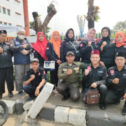 BANG JAPAR datangi DPP PKS bersama Keluarga Poros Jakarta untuk Teguhkan Pencalonan Anies Baswedan sebagai Gubernur Jakarta.